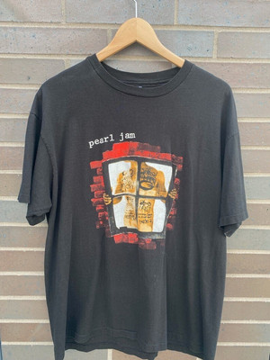 Vintage 90s Pearl Jam Window Pane Pain Graphic Vintage T-Shirt