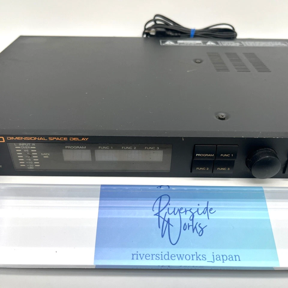 Roland SDE-330 Dimensional Space Delay Digital Effect Processor Used Tested - Image 3 of 4