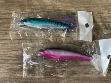 2 pc 4” Shallow Diving Lures - New in Package