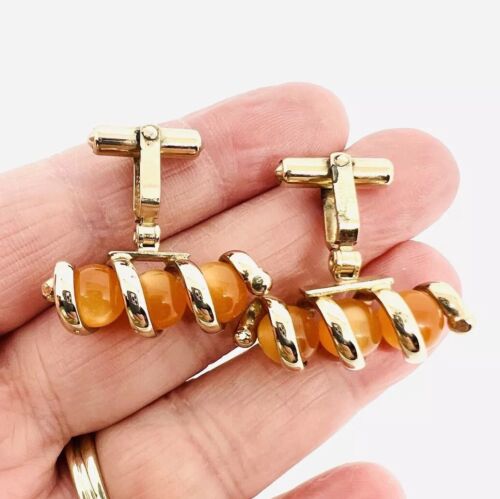 Large Vintage CHRISTIAN DIOR Corkscrew MoonGlow Lucite Bead Cufflinks Signed - Picture 2 of 9