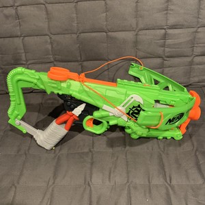nerf zombie ballesta