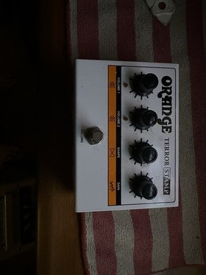 Orange Terror Stamp 20-Watt Hybrid Guitar Amplifier Pedal And Cabinet