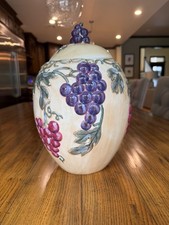 Noble Excellence Meritage-Embossed Grapes & Leaves Design 11&rdquo; Canister EUC
