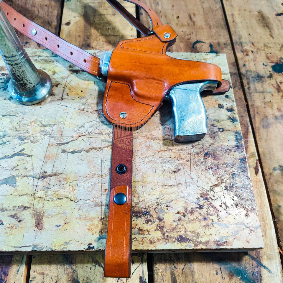 1911 Leather Horizontal Shoulder Holster with Dual Mag Pouch and Tie Down Straps - Image 2 of 3