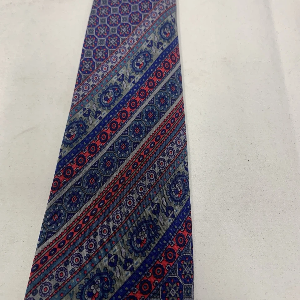 Corbata Bally of Switzerland para hombre  Foto 2 de 4