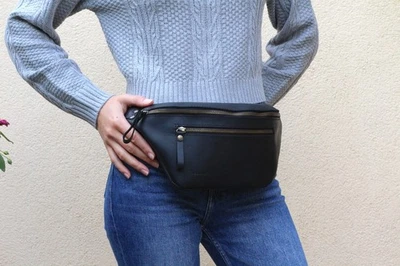 Sac banane femme en cuir de qualité, Sac en cuir femme pour voyage, Sac ceinture - Photo 1/4