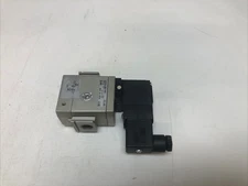1 New No Box SMC AV2000-N02-3DZ, AC110V~120V, 0.2~1.0 MPa