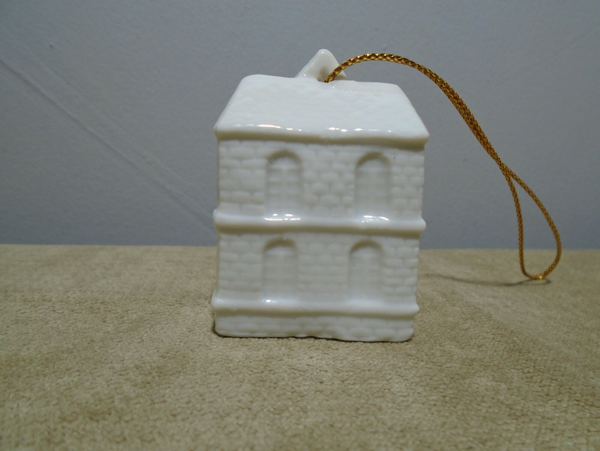 TAKAHASHI PORCELAIN MINIATURE 2” VILLAGE HOUSE ORNAMENT