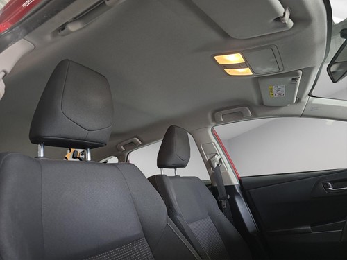 2013 Toyota Auris 1.6 V-Matic Icon Euro 5 5dr HATCHBACK Petrol Manual - Picture 14 of 24