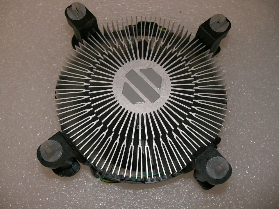 Intel Boxed Kühler Sockel H, LGA1155/1151/1150/1156 Core i3, i5, i7, Xeon - Bild 4 von 4