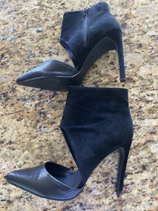 size 10 black heels