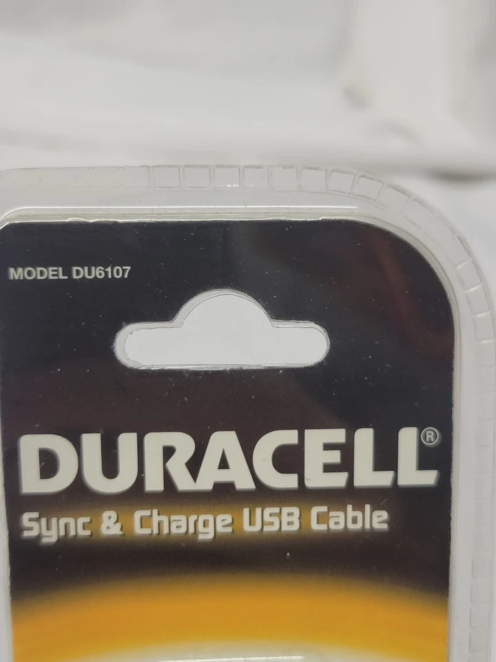 NEW Duracell DU6107 iPad/iPhone/iPod 30-Pin USB Sync and Charge Cable (DU6107) - Image 2 of 4