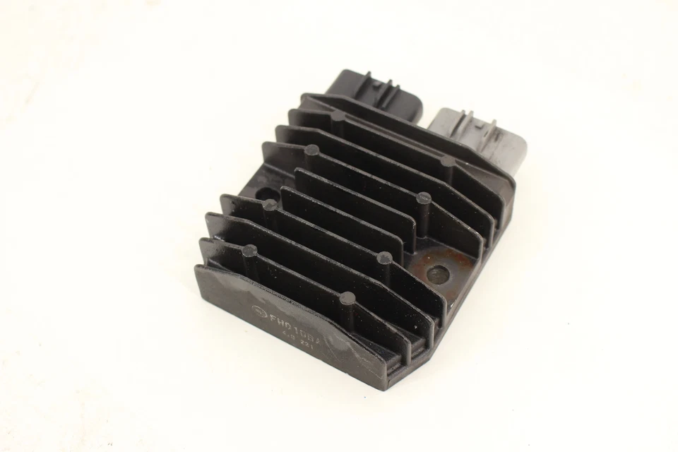 2005 Kawasaki Ninja Zx10r Zx1000c Rectifier Voltage Regulator 21066-0771 - Image 3 of 4