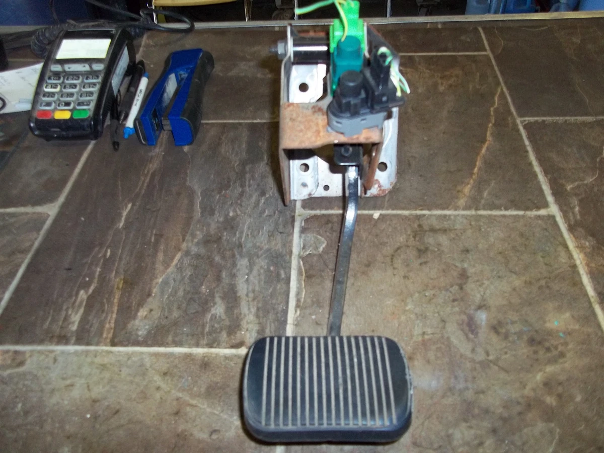 2004 Ford Focus Brake Pedal Goes Floor Floor Roma