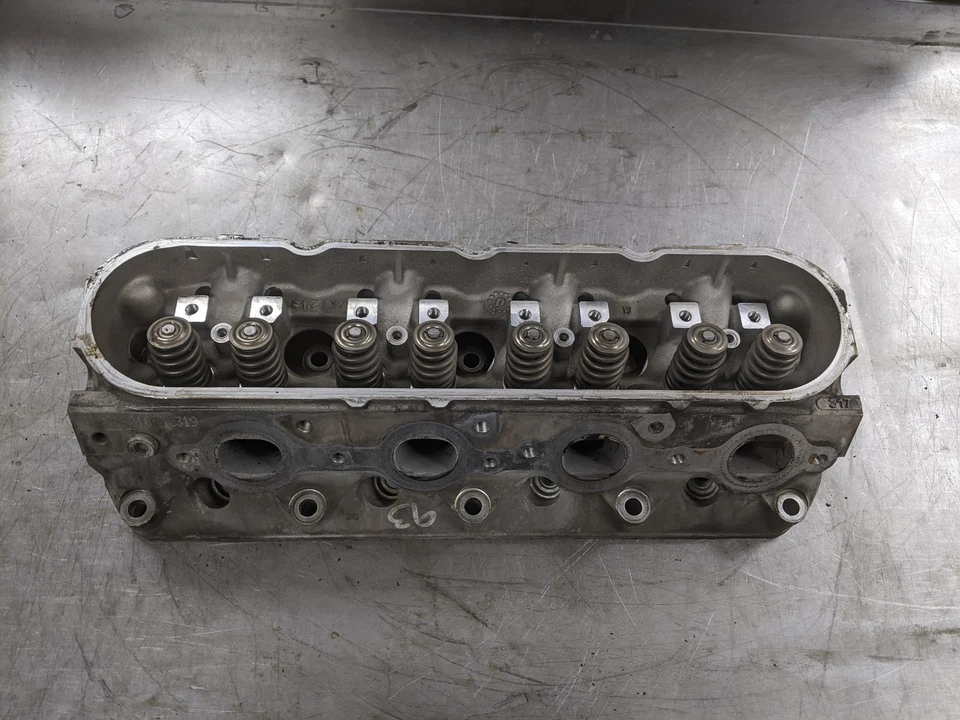 Culata para 02-06 Cadillac Escalade 6.0 317 Foto 2 de 4