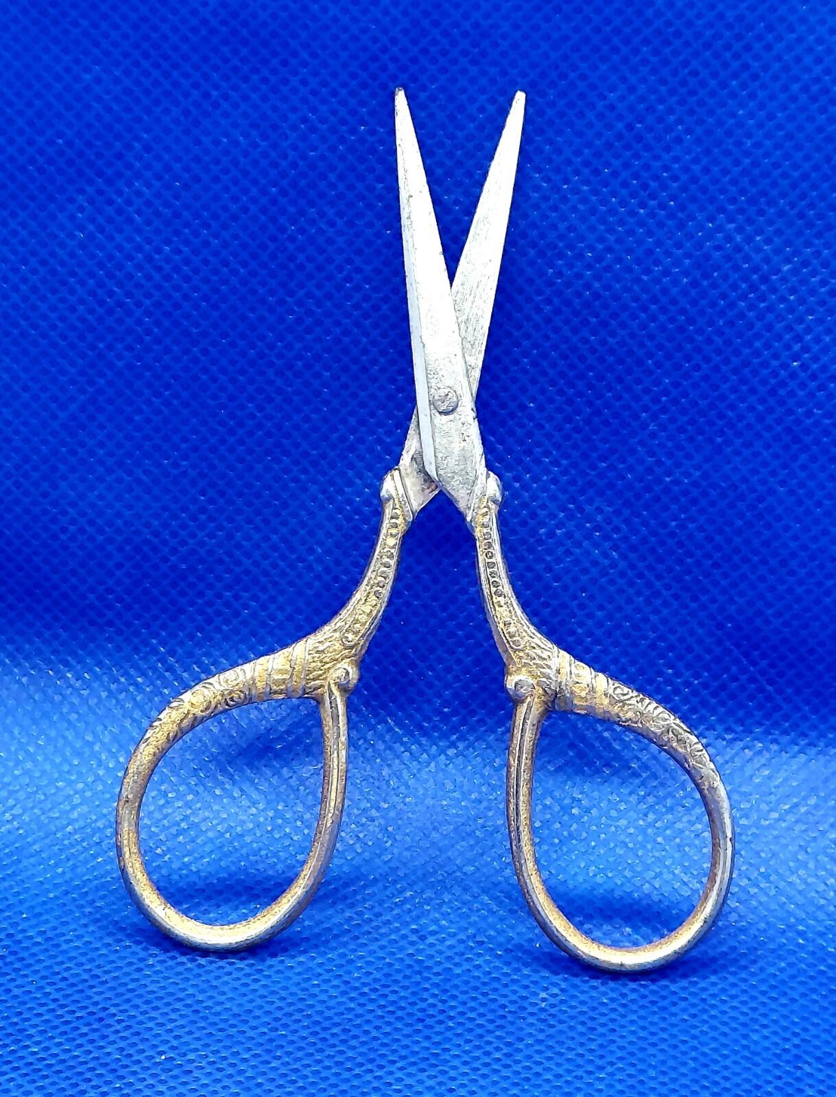 Vintage German Embroidery Sewing Scissors 3 1/2 inch Ornate Seamstress
