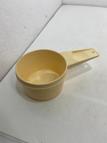 ONE TUPPERWARE MEASURING CUP 1/3 #765 2/3 #763 1/2 #764 1 #761 3/4 #762 1/4 #766 - Picture 12 of 14