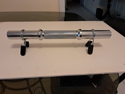 DUMBBELL WEIGHT BAR WITH CLIPS:   NO WEIGHTS