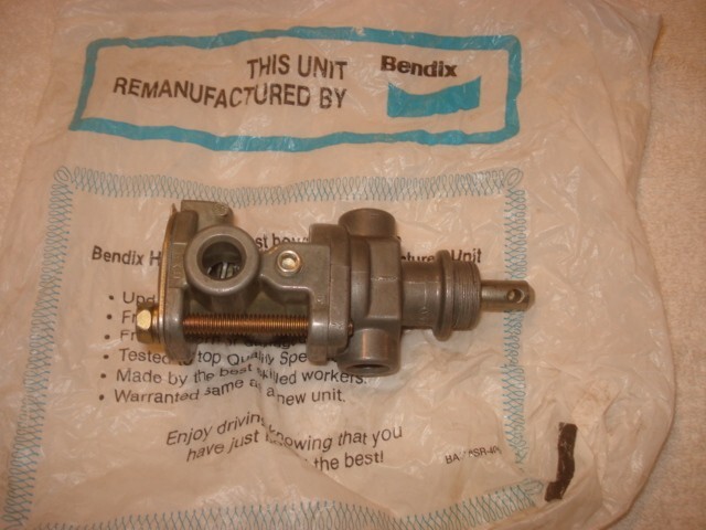 洋書 Hometown Almamac&Directory NEW BENDIX TRAILER SUPPLY VALVE PART NO. 288239 | eBay