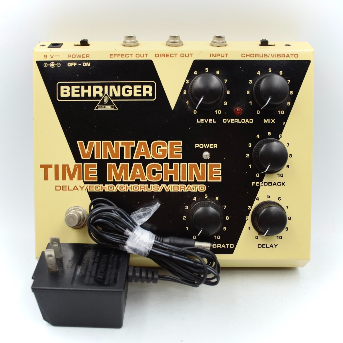 Behringer VM1 Vintage Time Machine With Power Supply Effect Pedal 