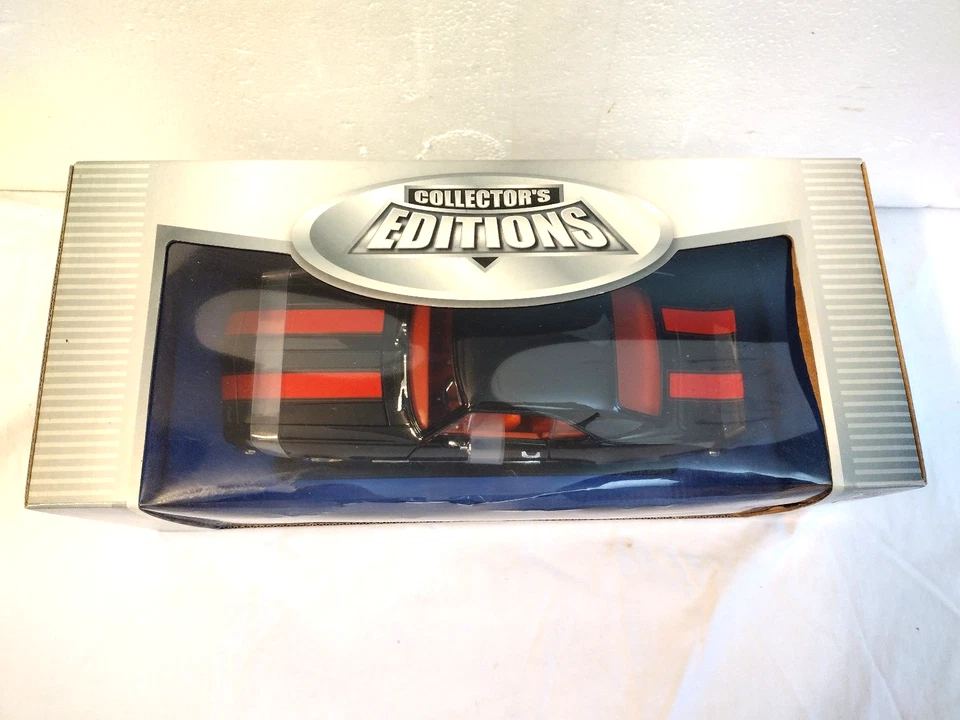 Chevy Camaro Z-28 1967 Road Signature diecast ediciones de coleccionista escala 1:18 nuevo Foto 4 de 4