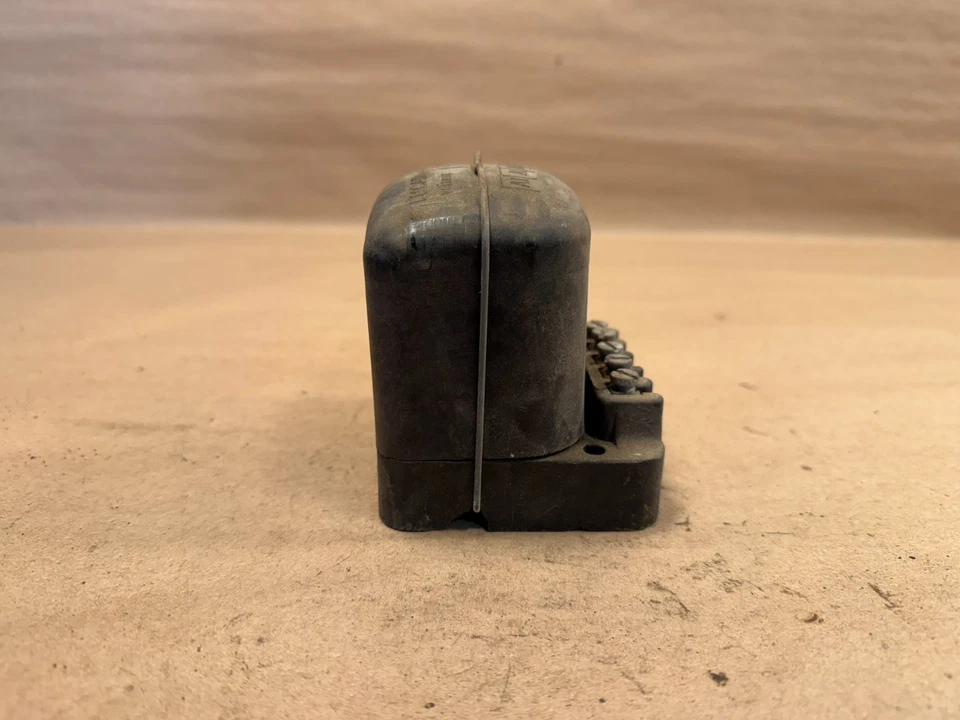 Regulador de voltaje original Lucas MG MGA Midget Triumph TR3 TR4 Foto 4 de 4