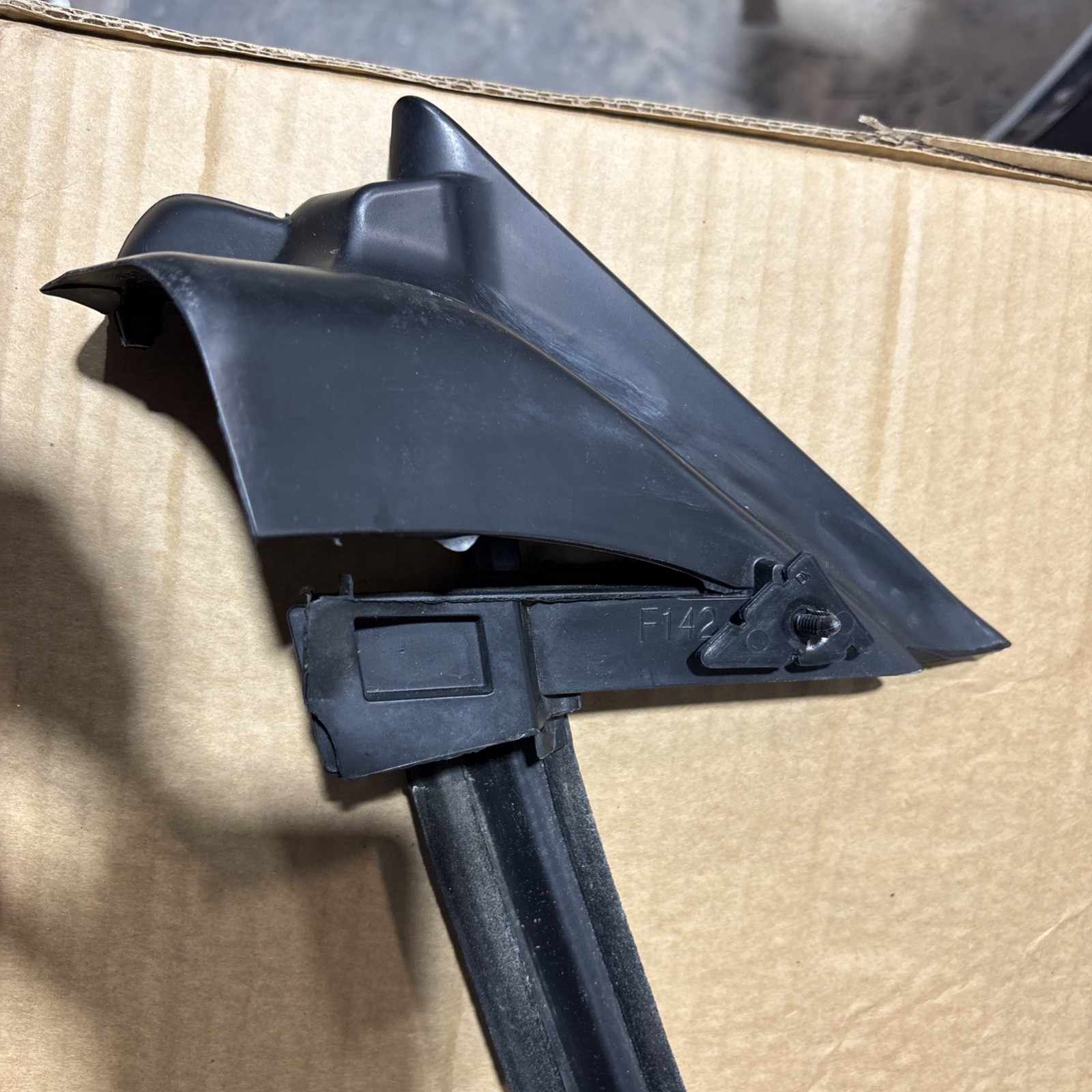 🔥 OEM Ferrari 488 Front Right Door Molding Trim | Passenger Side 2010–2015 Used