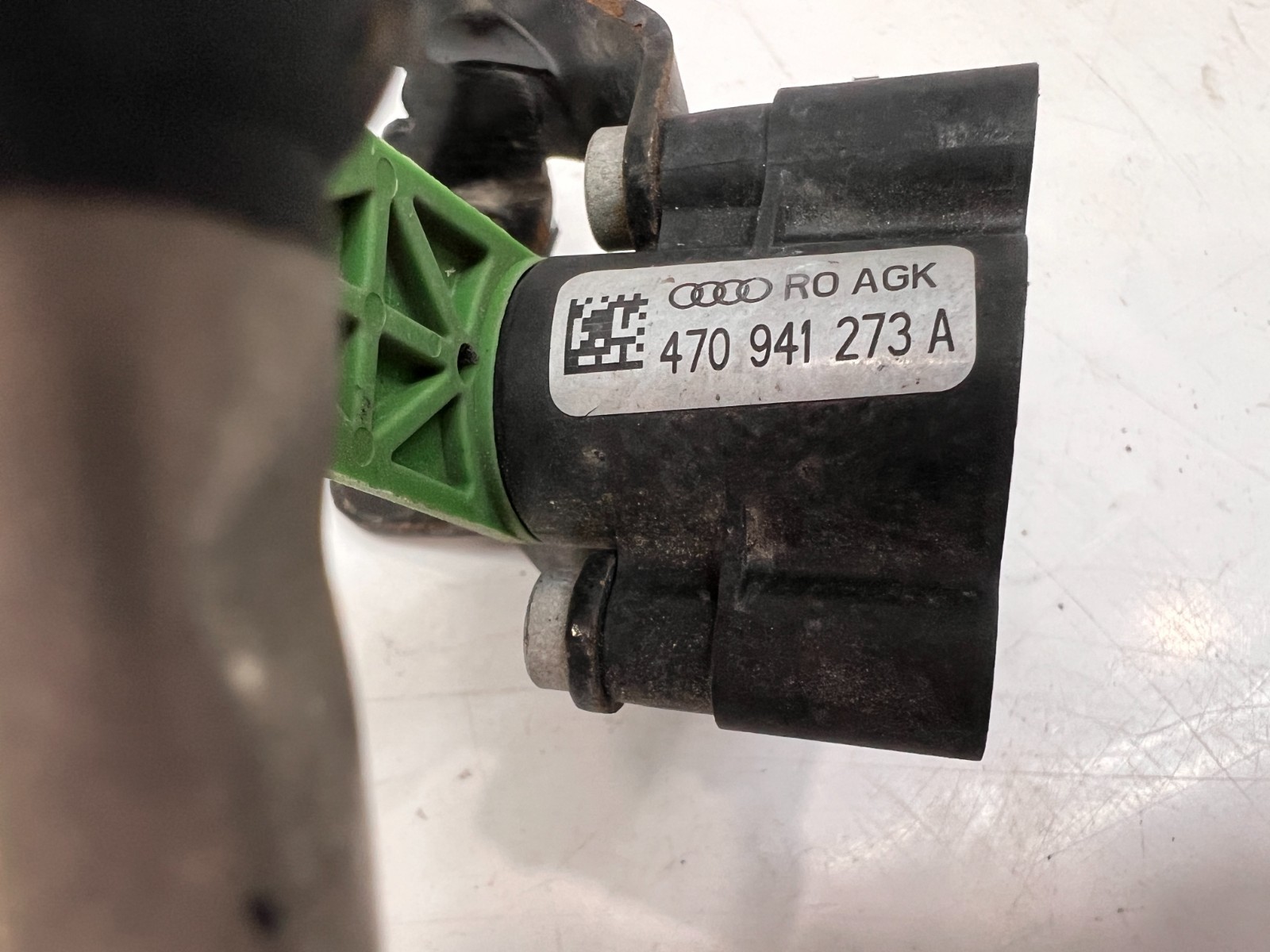 LAMBORGHINI AVENTADOR LP740 FRONT LEFT CONTROL ARM LIFTING SENSOR OEM 470941273A