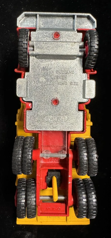 MATCHBOX KING SIZE #K-19 SCAMMEL TIPPER TRUCK, near-MINT MODEL/GOOD WINDOW BOX - Image 2 of 4