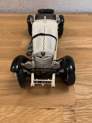 Burago  Mercedes Benz  SSK  1/18 Metall