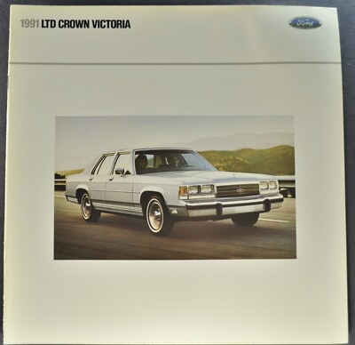 1991 Ford LTD Crown Victoria Brochure LX Sedan Squire Wagon Nice