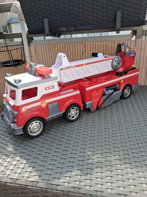 Großes Feuerwehrauto  Paw Control