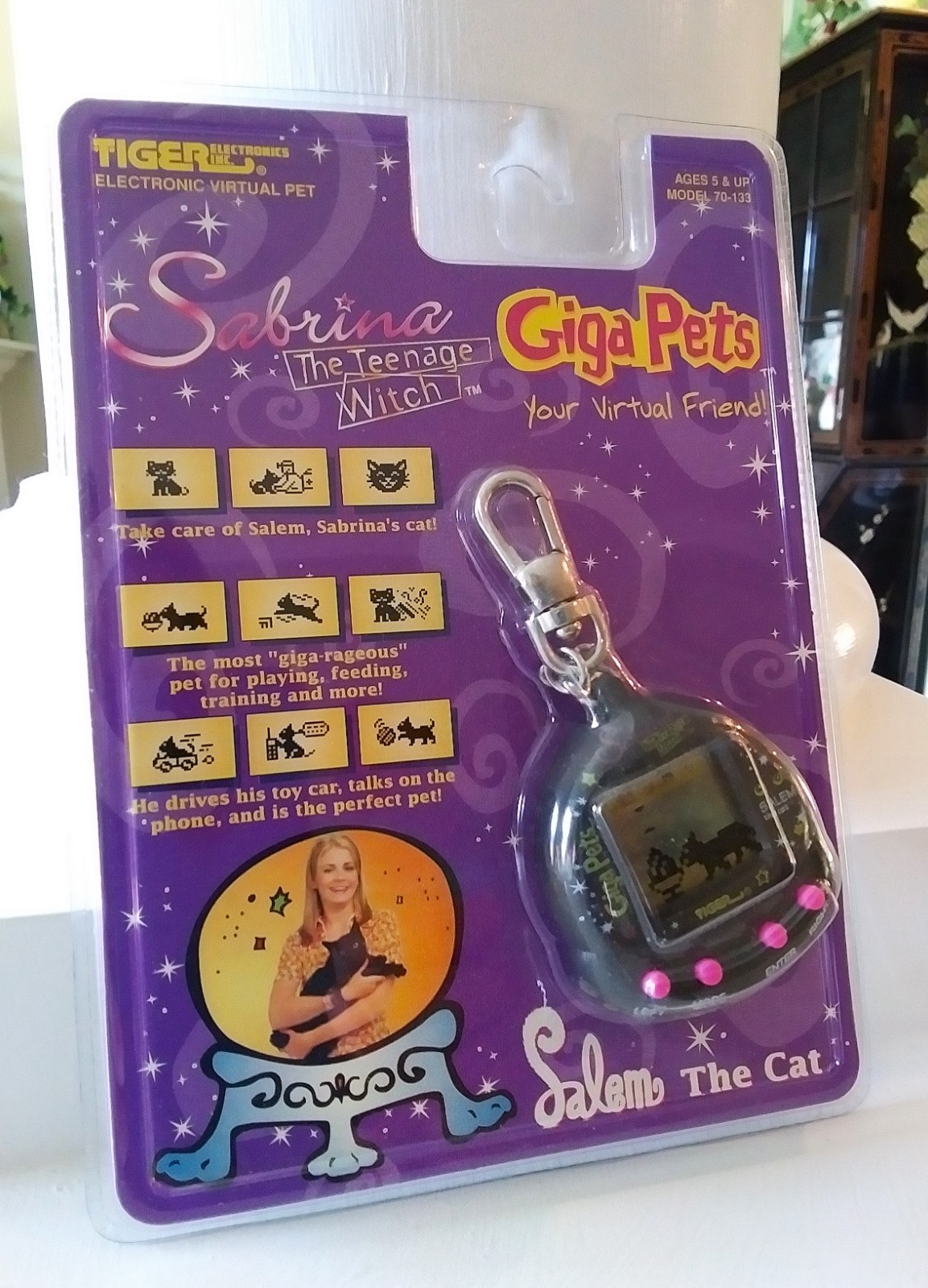 RARE 1997 Tiger Electronics Sabrina the Teenage Witch Giga Pets - Salem Cat MOC