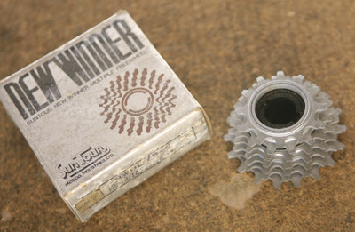 Vintage NOS NEU Suntour New Winner 7 Gang Silber Freilauf 12 - 18