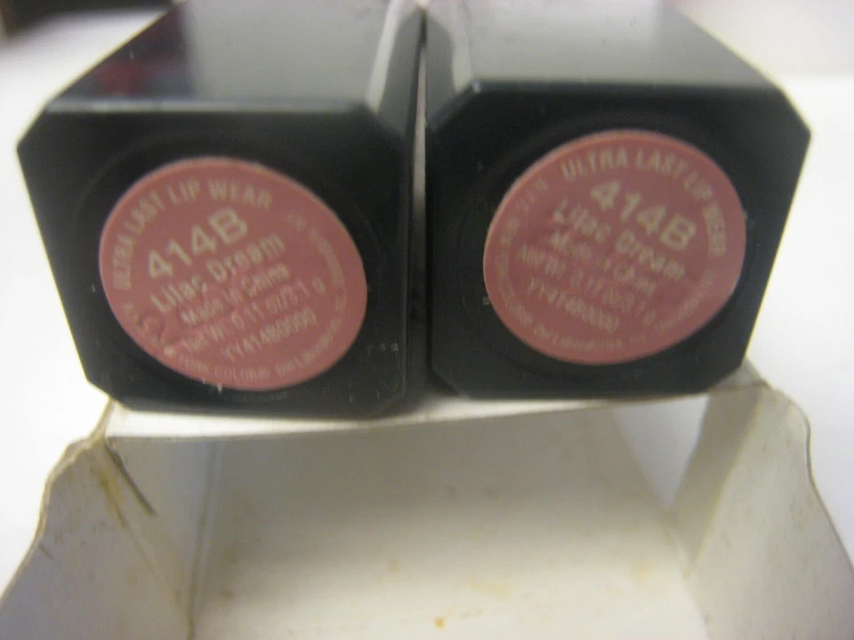 ДВОЙНАЯ Упаковка NYC Ultra Last Lip Wear #414B СИРЕНЕВАЯ МЕЧТА РЕДКАЯ Снят с производства Трудно найти 2 тюбика - Изображение 4 из 4