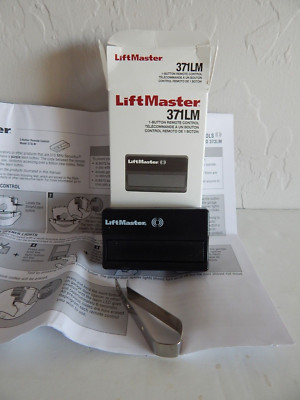 LIFTMASTER 1-BUTTON REMOTE CONTROL 371LM - For openers with PURPLE learn button