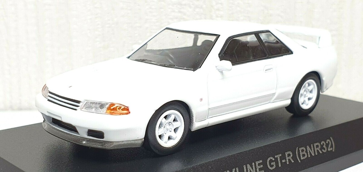 1/64 Kyosho NISSAN SKYLINE GT-R R32 BNR32 WHITE NEO diecast car