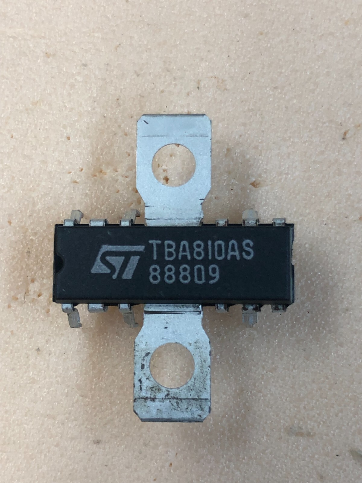 Circuit Intégré TBA810AS (NOS - New Old Stock) - Marque Générique