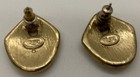 Vintage Trifari Signed Pierced Earrings - Gold Tone And Cream White - Art Deco — photo 2