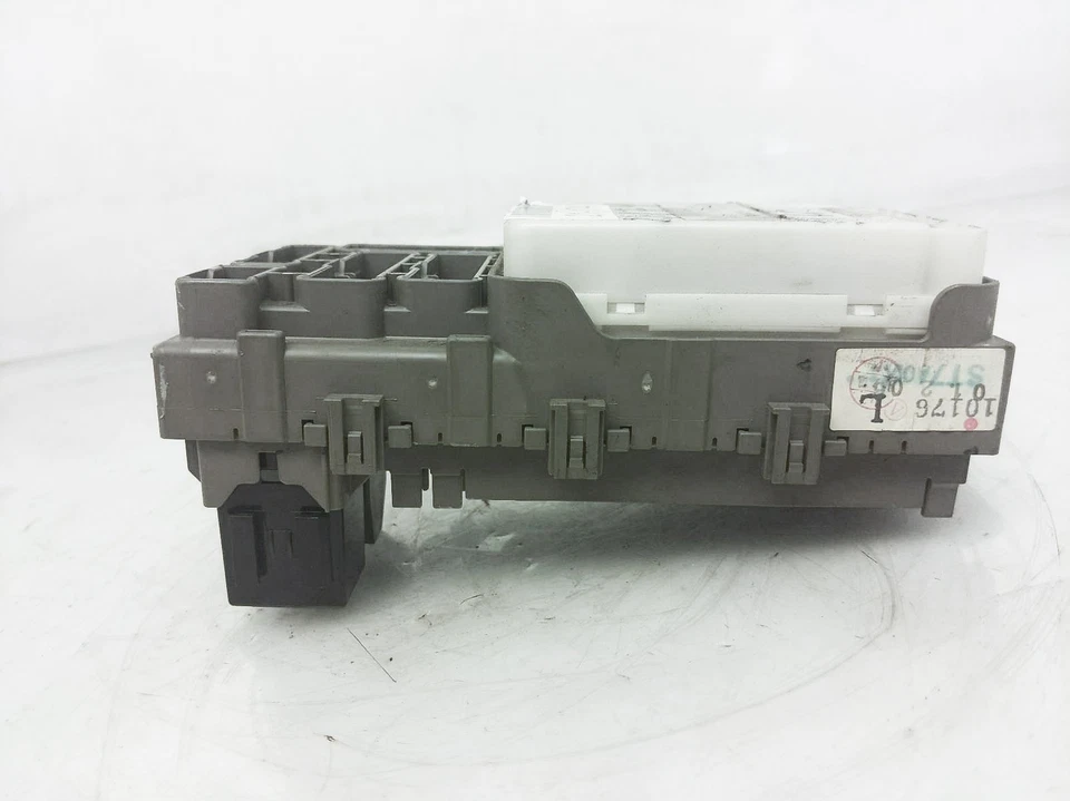 Caja de fusibles de tablero Acura Integra Ls 1998-2001 con unidad multiplexada 38600-St7-C11 Foto 3 de 4