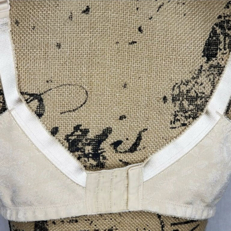 Underscore Wireless Full Coverage Bra Women’s Siz… - image 7