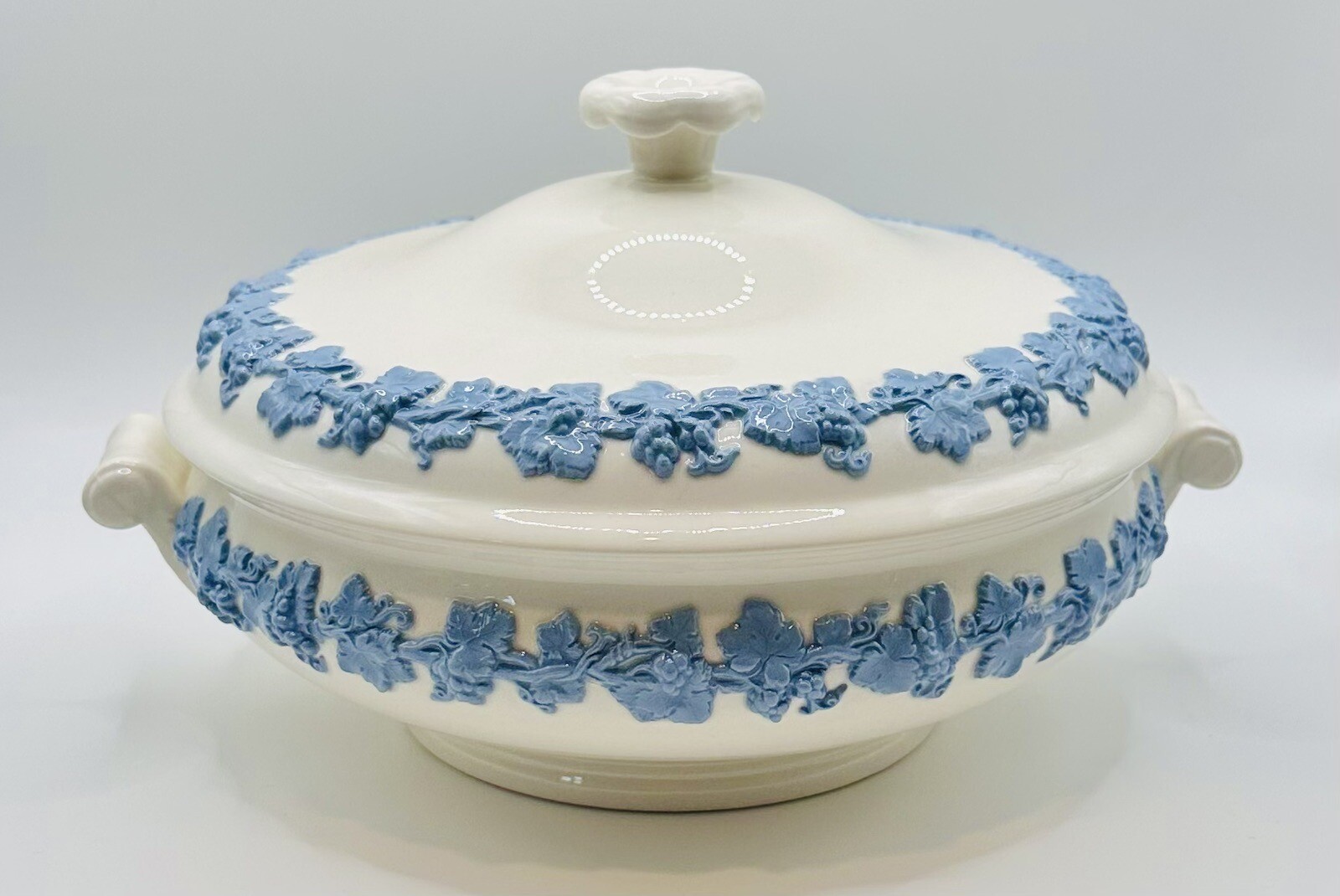 Wedgwood Queensware Lavender Cream Covered Vegetable Bowl Serving