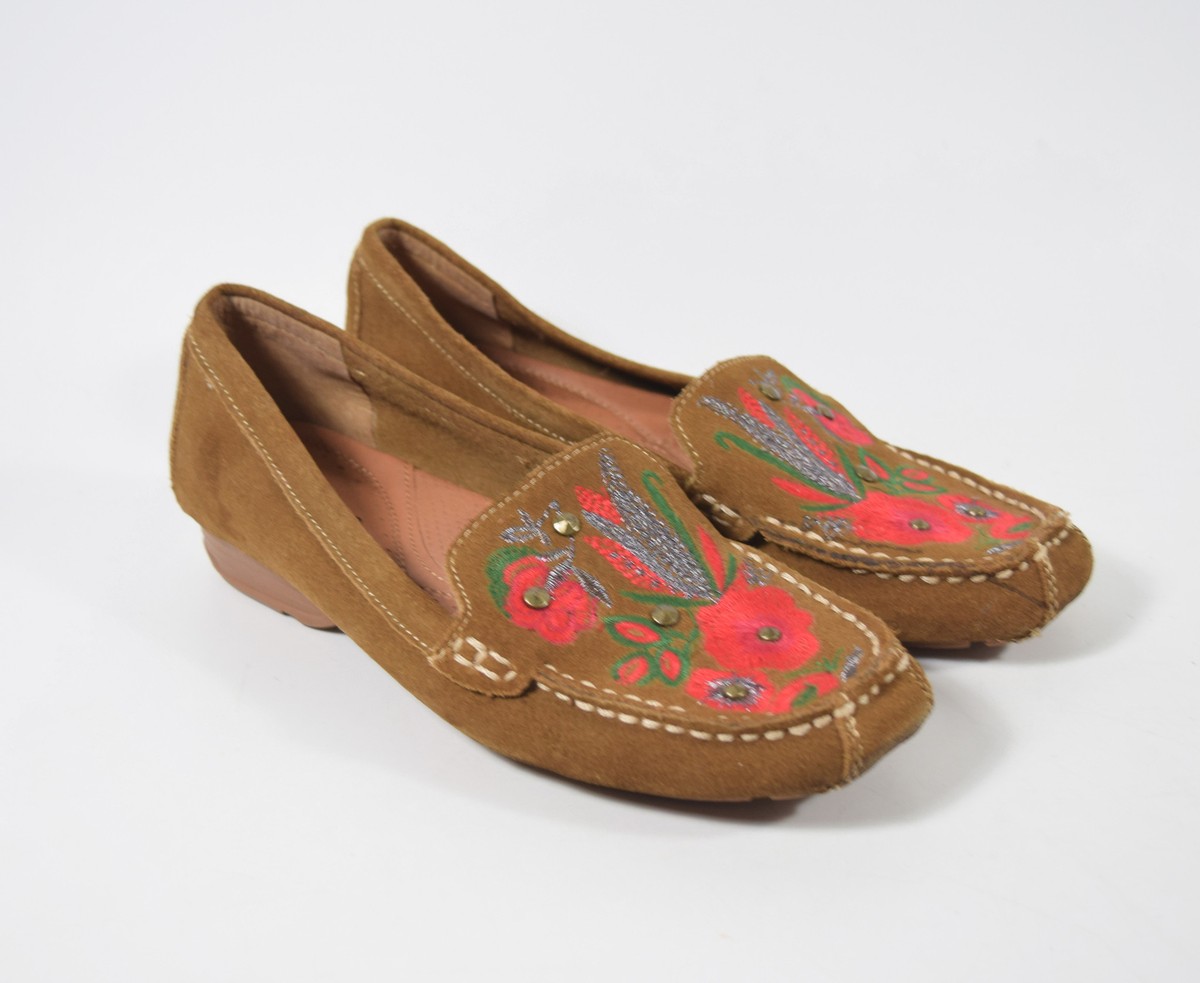 Baretraps Otella Brown Suede Leather Embroidered Moccasin Slip On Flats Sz  6M