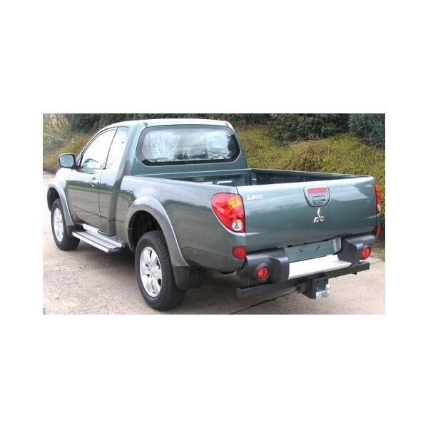 Attelage Mitsubishi L200 anti-corrosion avec rotule equerre renforcere pour remorque WES