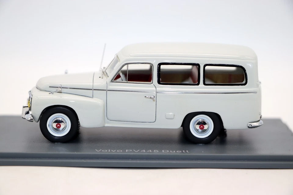 NEO Scale Models 1/43 Scale Volvo PV445 Duett Van Special Limited Edition - Image 2 of 4