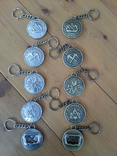 Metall Dachdecker Zunftzeichen Schlüsselanhänger & Flaschenöffner 4 Motive 