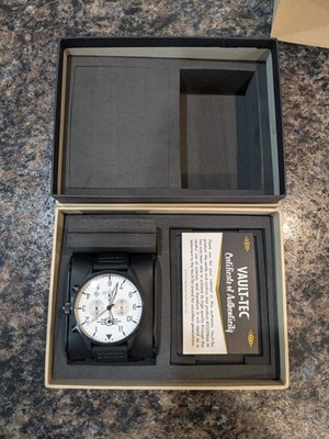 Fallout Vault-Tec Aviator Watch MSTR Limited Edition #115/500 Unworn Very Rare