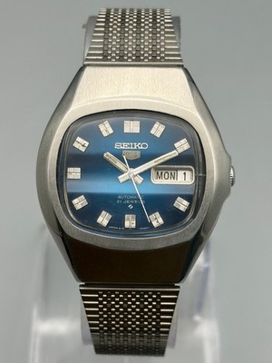 Seiko 5 Automatic Vintage Blue Dial Cushion Case Day Date 21 Jewels Mens Watch R