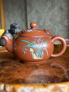Retired Sale 退休讓藏： The Base Marked As Gong Ju 貢局，Made of Zhu Ni 朱泥.