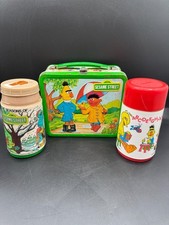 Vintage 1983 Sesame Street Metal Lunch Box Bert Ernie Big Bird w/ 2 Thermos